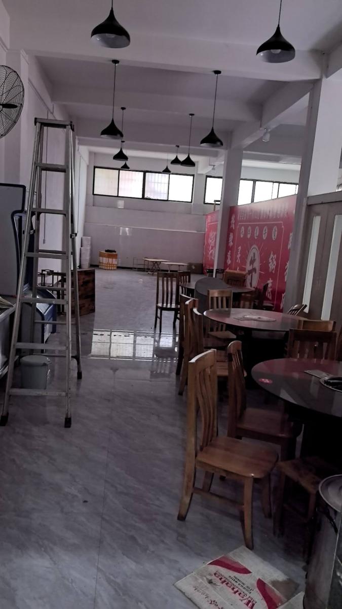 【广南店铺转让】广南餐饮店转让咯，价格、位置都特别合适，手慢无~！